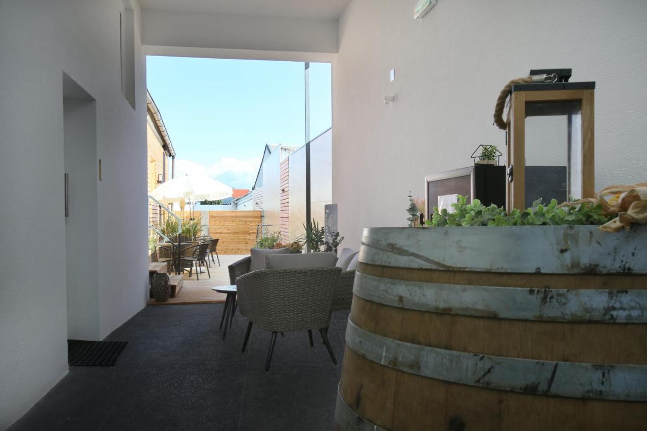 Apartments Freitag - H1 Winden am See Exterior photo