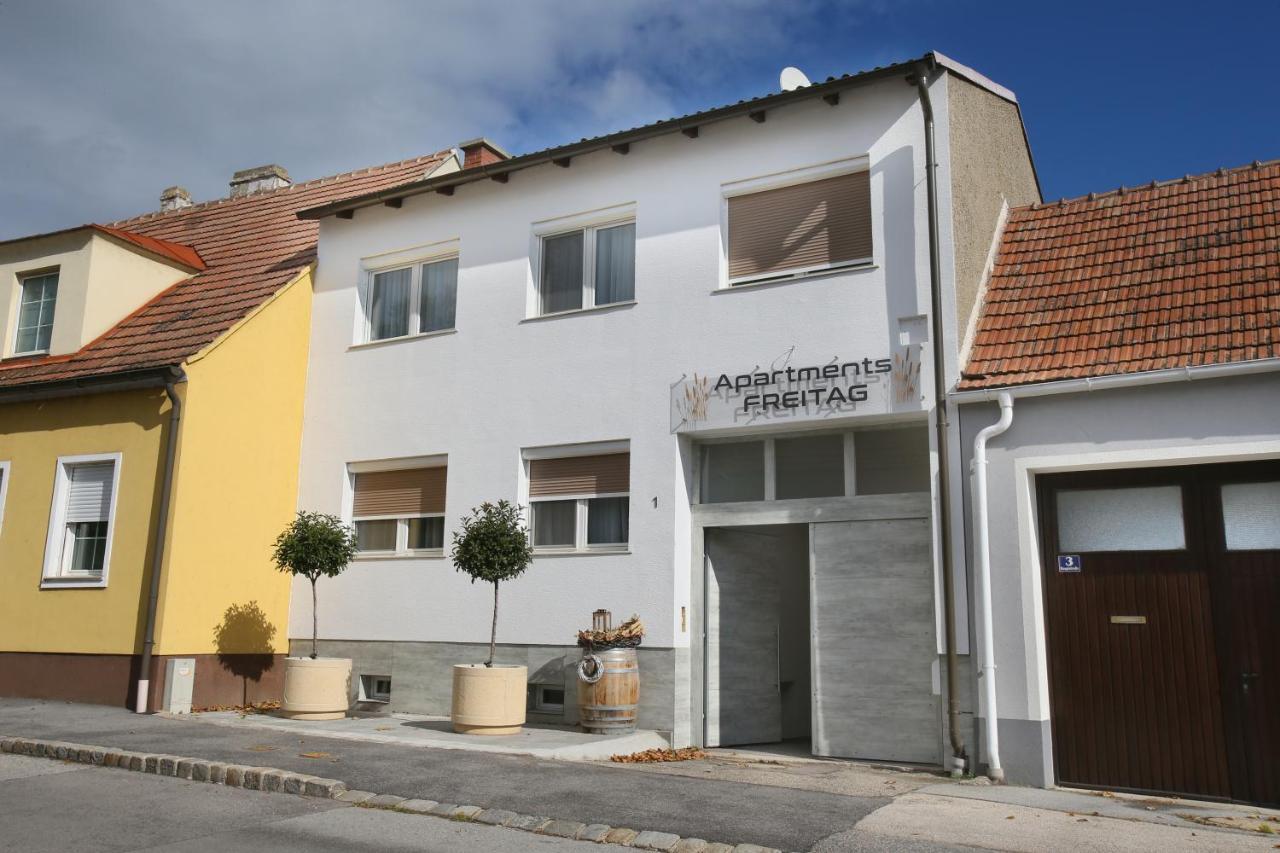 Apartments Freitag - H1 Winden am See Exterior photo