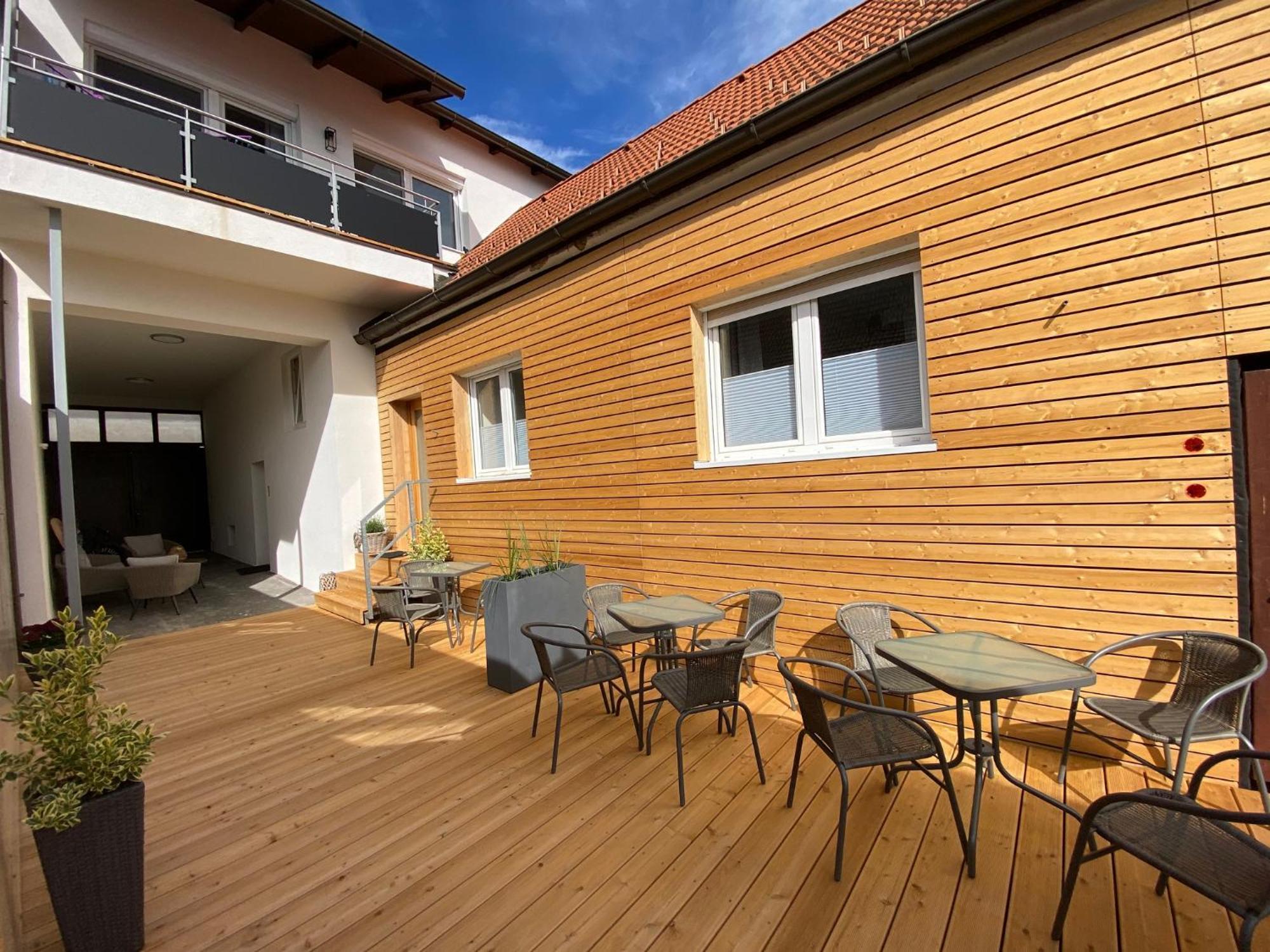 Apartments Freitag - H1 Winden am See Exterior photo